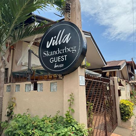 Villa Skanderbeg Guest House プエルト・プリンセサ エクステリア 写真