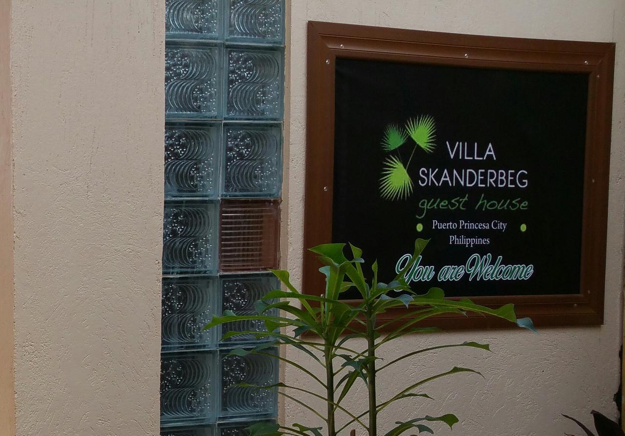 Villa Skanderbeg Guest House プエルト・プリンセサ エクステリア 写真