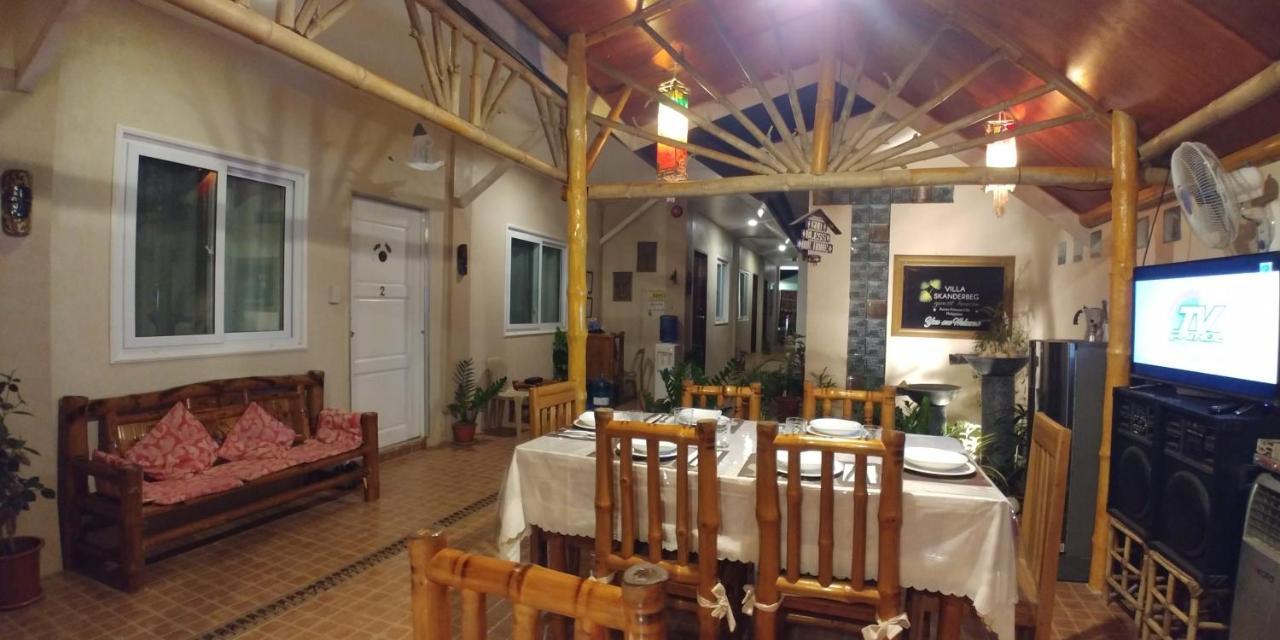 Villa Skanderbeg Guest House プエルト・プリンセサ エクステリア 写真